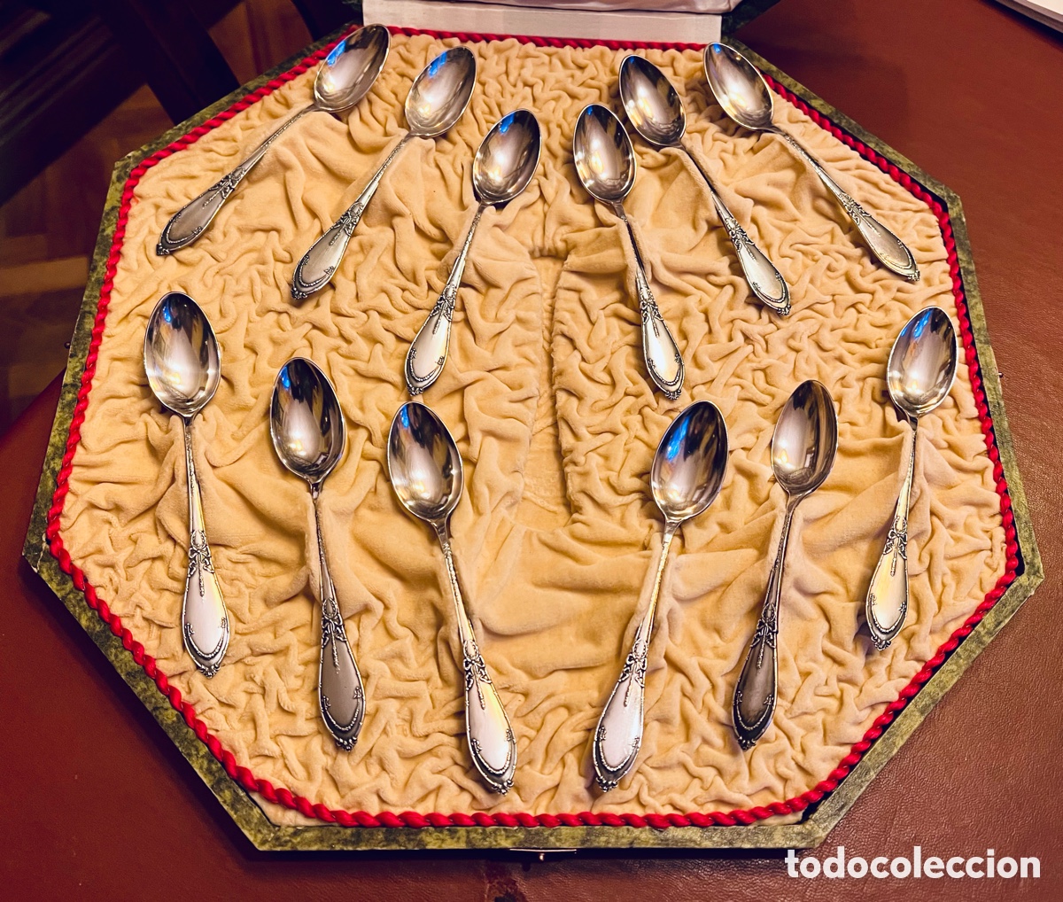 Antig&uuml;edades: Juego de 12 Cucharitas de Plata de Ley. Vda. e Hijos F. Garc&iacute;a, Salamanca. Punzones: LBB Barcelona