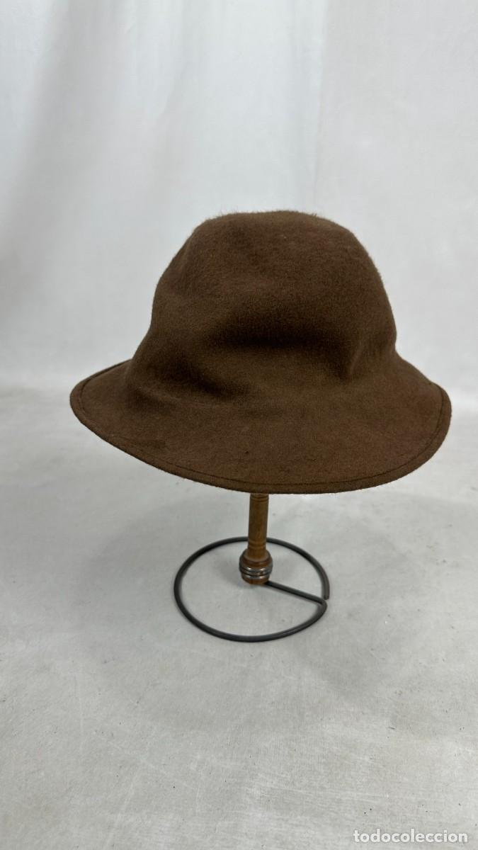 Antig&uuml;edades: Antiguo sombrero pardo - Foto 1