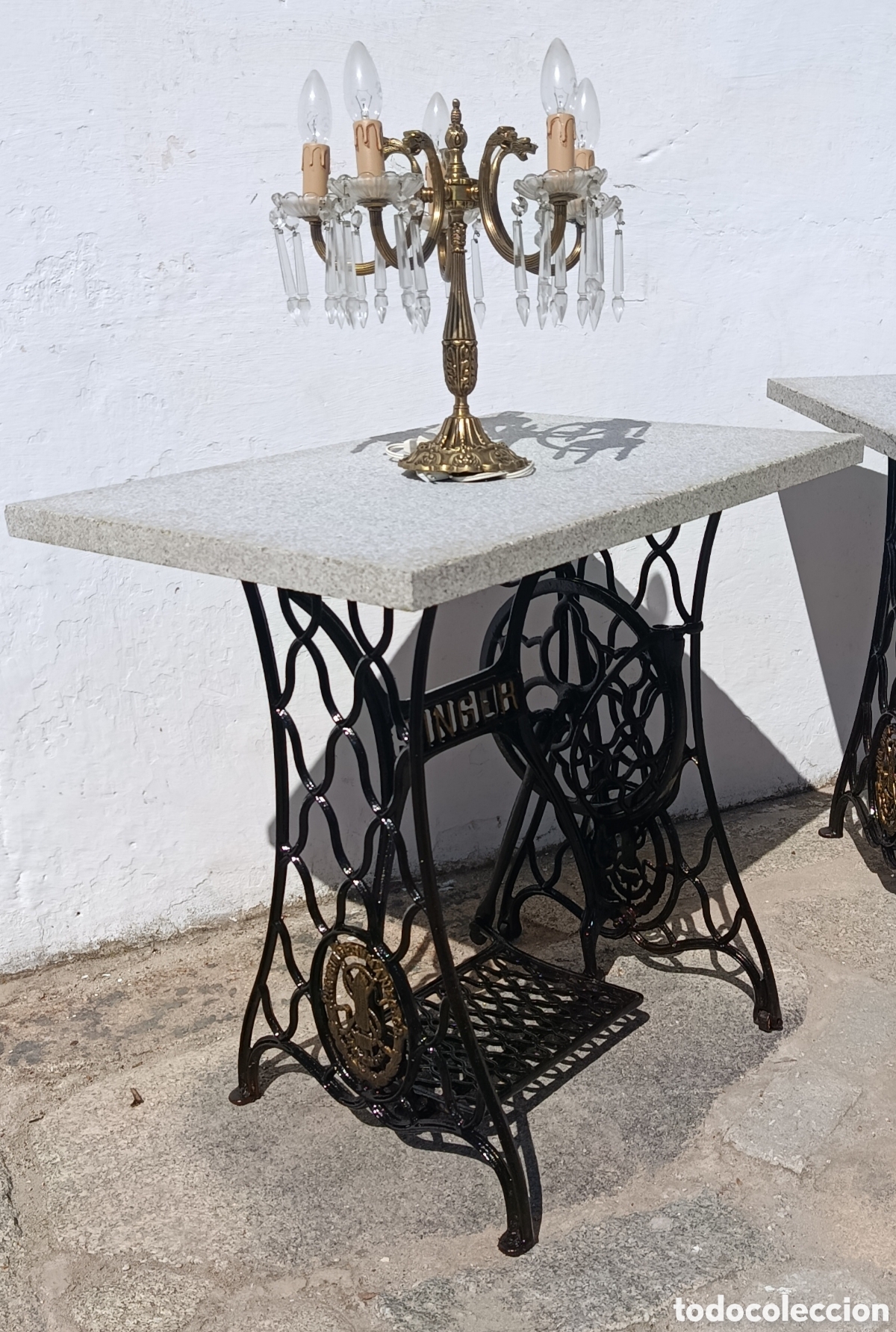 Antig&uuml;edades: Dos mesas de forja Singer y granito - Foto 4