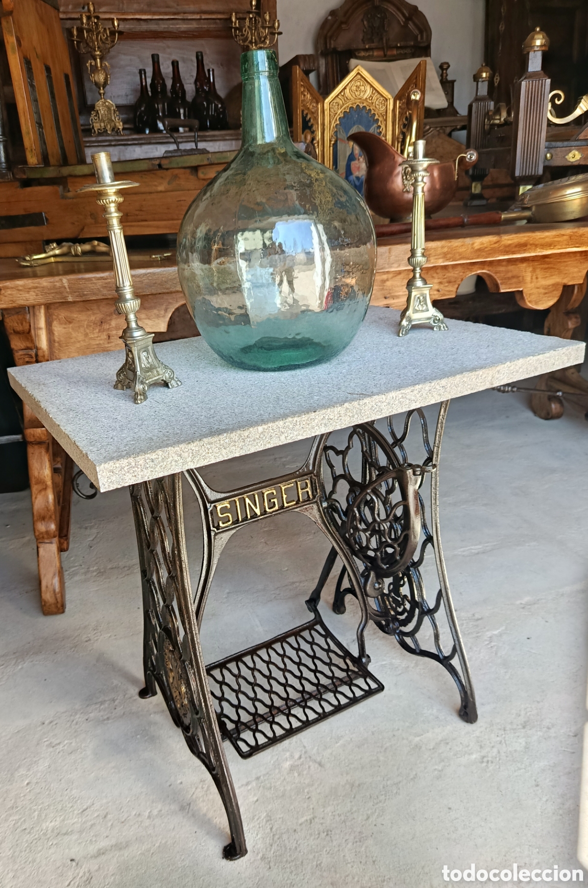 Antig&uuml;edades: Dos mesas de forja Singer y granito - Foto 1