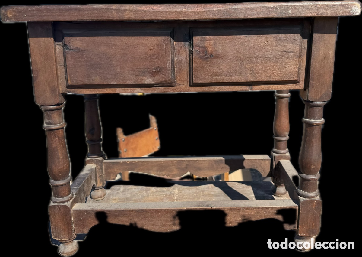Antig&uuml;edades: Mesa castellana baja de caf&eacute; - Foto 1