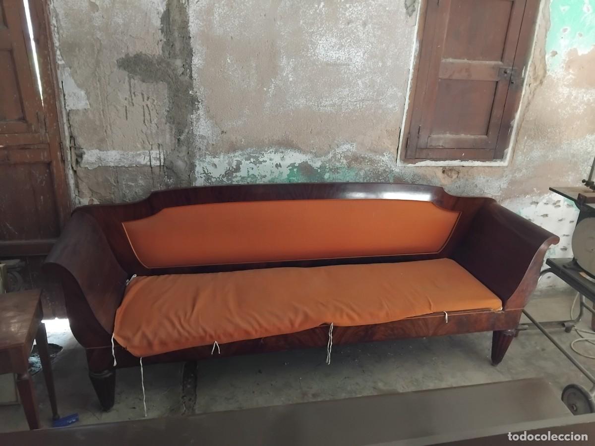 Antig&uuml;edades: Bonito sof&aacute; antiguo de &eacute;poca. - Foto 1