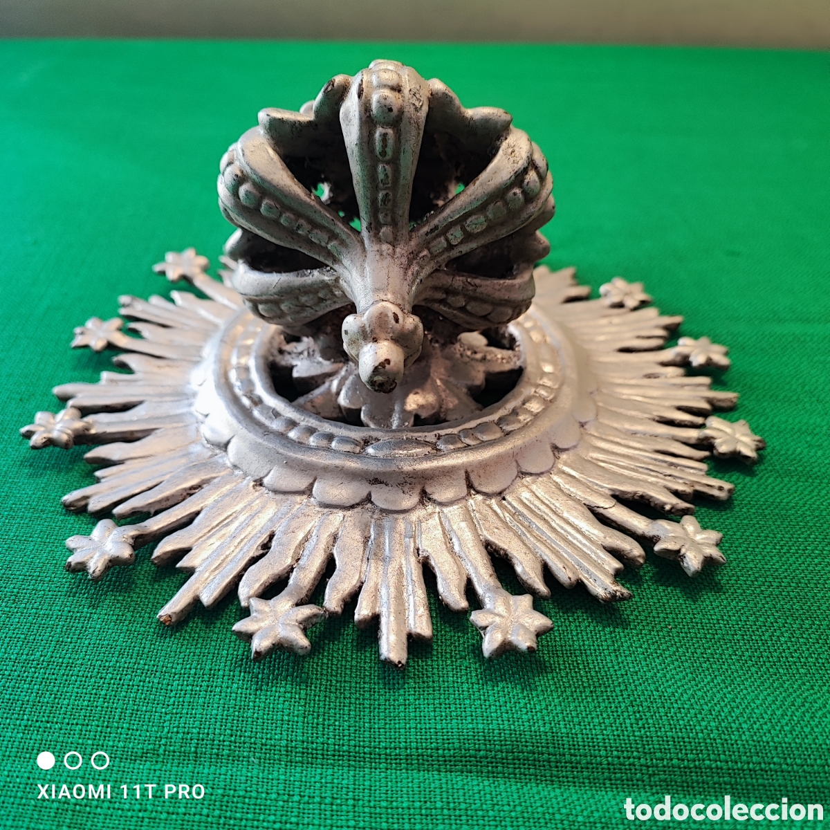 Antig&uuml;edades: Corona de talla de la virgen Dolorosa - Foto 2