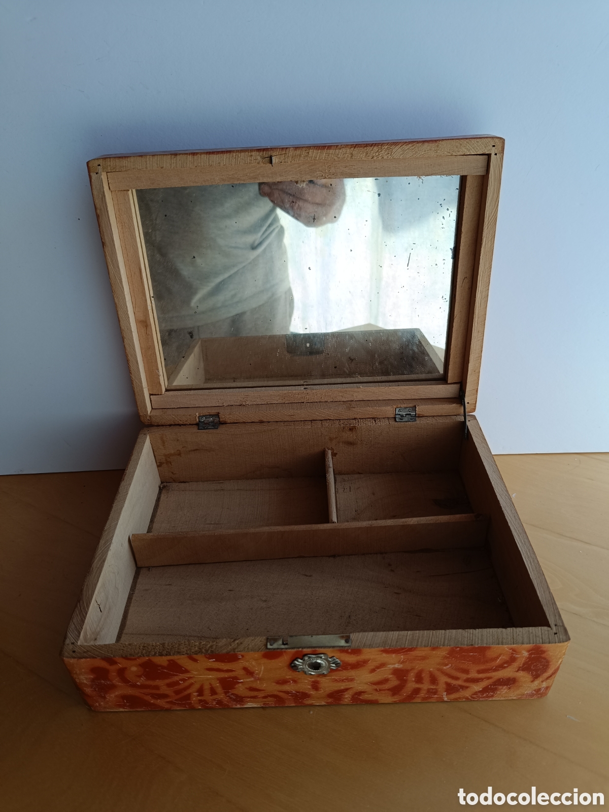 Antig&uuml;edades: Antigua caja joyero de madera. - Foto 2