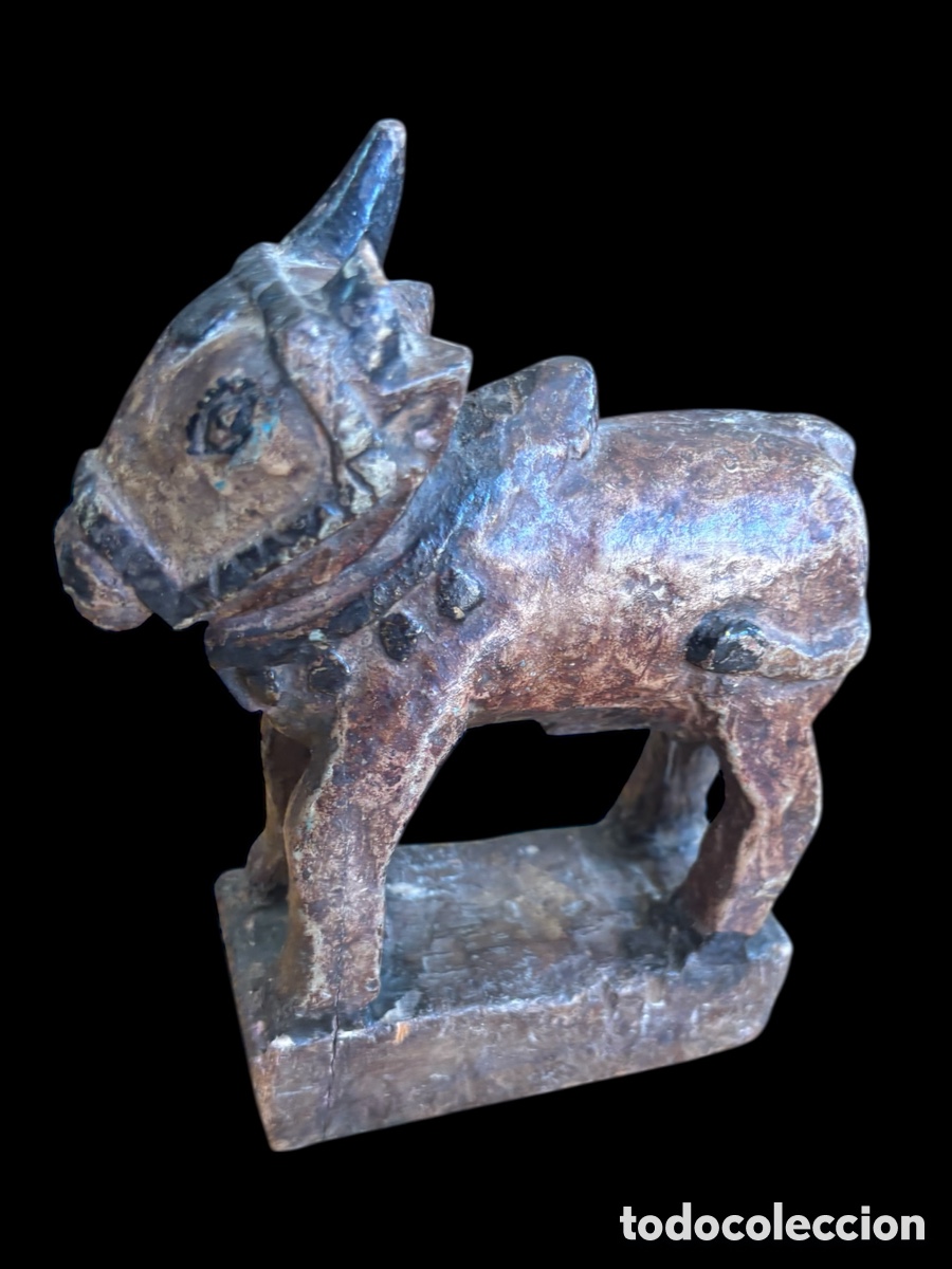 Antig&uuml;edades: ANTIGUO TORO NANDI, JUGUETE DE MADERA DE LA INDIA