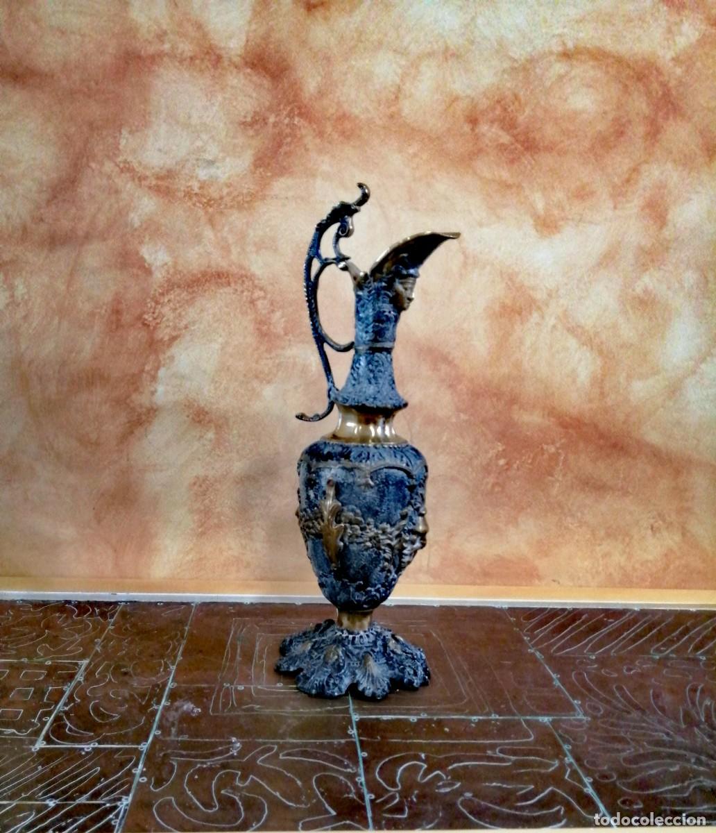 Antig&uuml;edades: Jarr&ograve;n de bronce (Leer descripci&oacute;n) - Foto 1