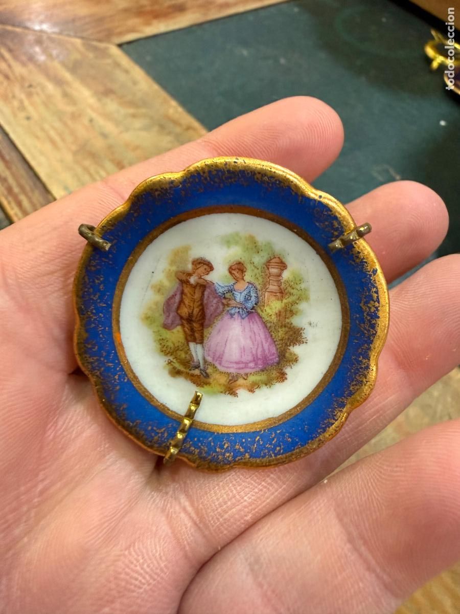 Antig&uuml;edades: PLATO MINIATURA DE PORCELANA LIMOGES - MEDIDA 4,5 CM