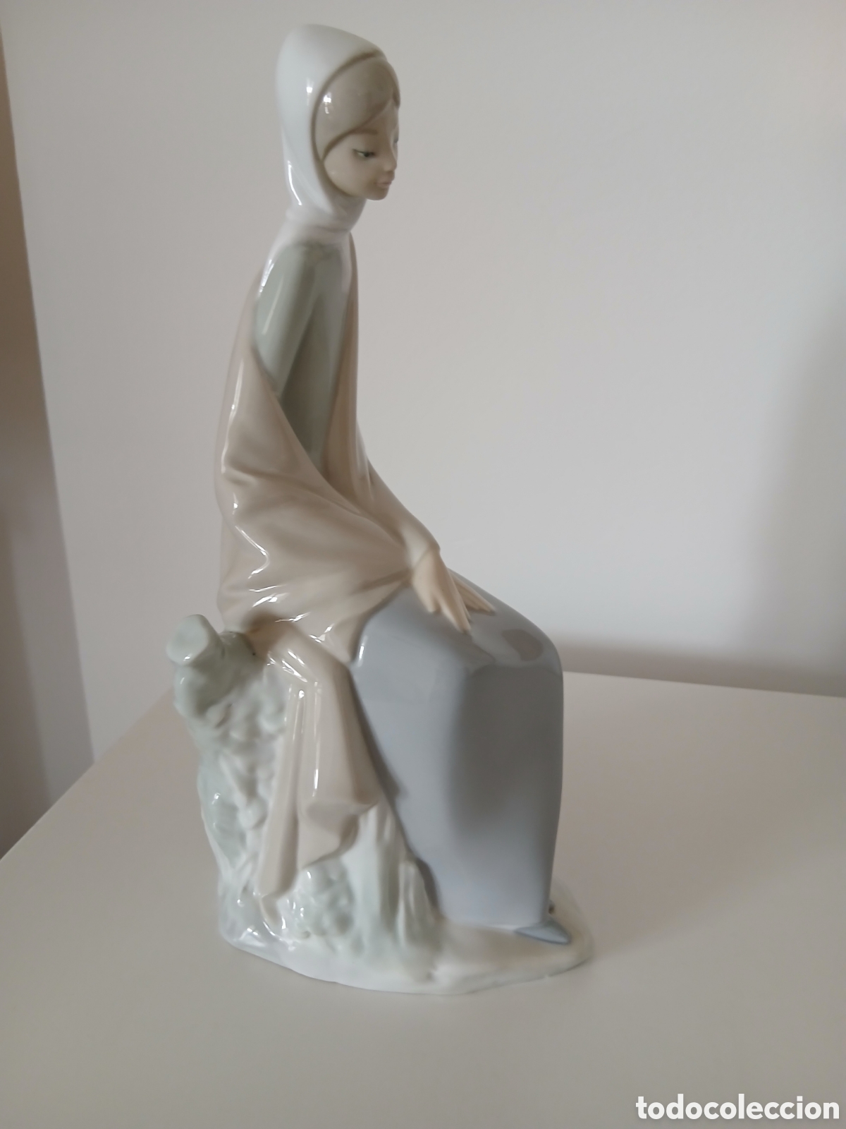 Antig&uuml;edades: Figura de Lladr&oacute; &rdquo;mujer&rdquo; - Foto 1