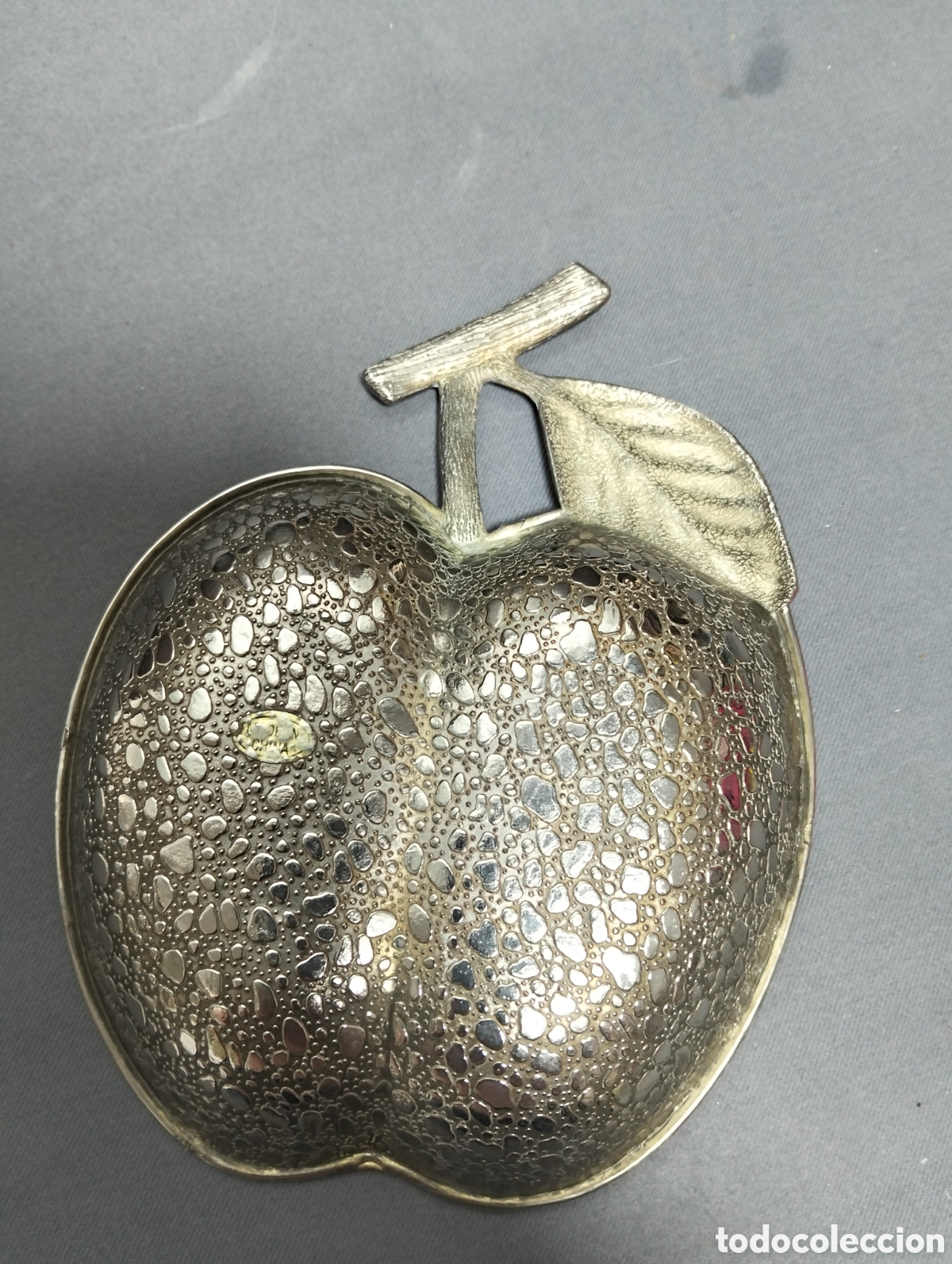 Antig&uuml;edades: Cenicero con forma de manzana&nbsp; - Foto 2