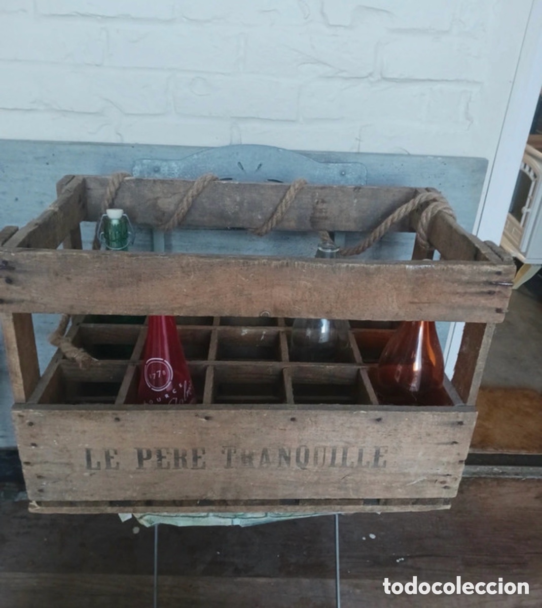 Antig&uuml;edades: Antigua caja de madera para botellas - Foto 1