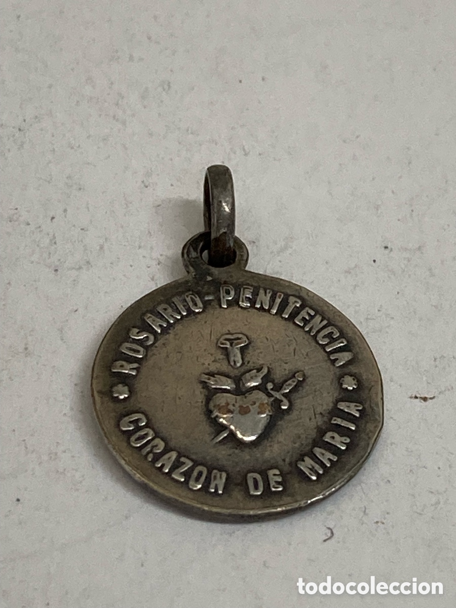 Antig&uuml;edades: Medalla de plata religiosa C557 - Foto 2