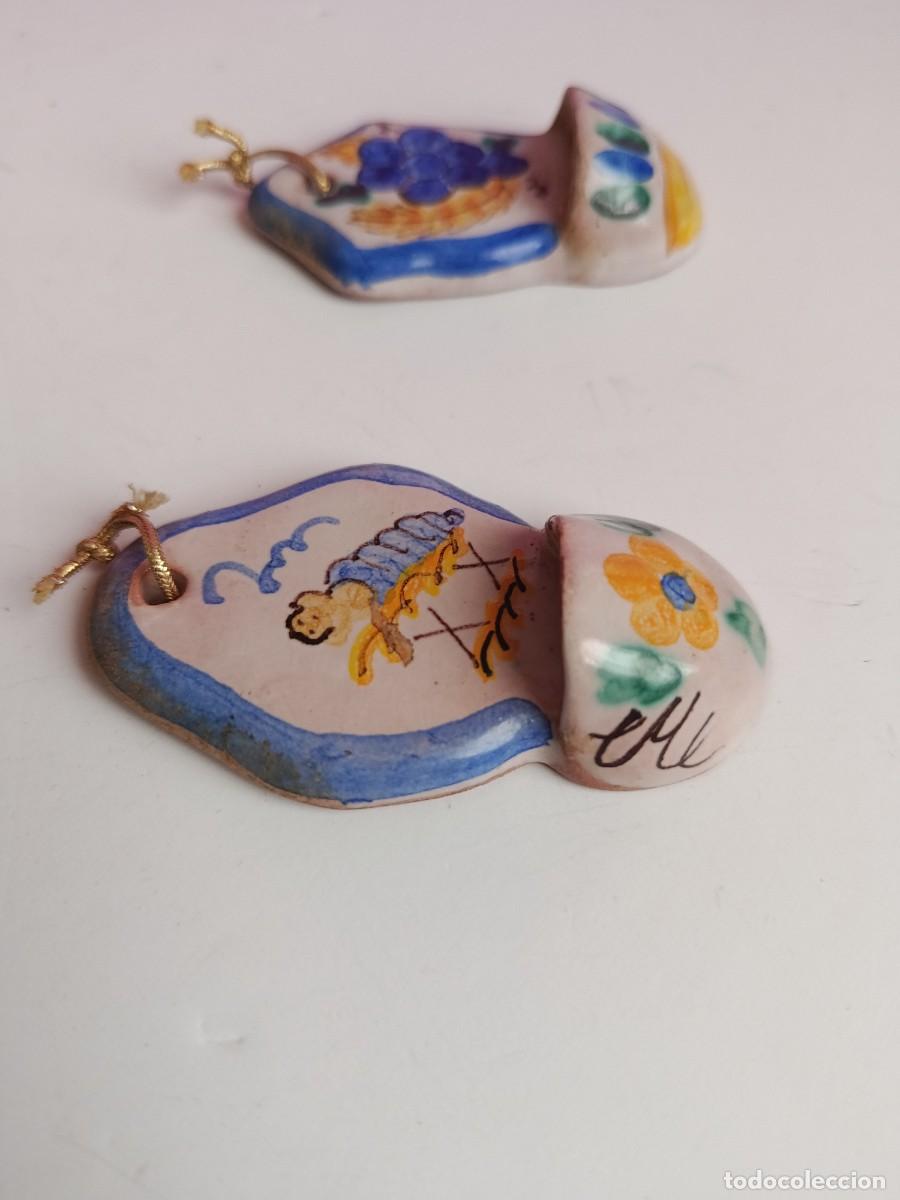 Antig&uuml;edades: BENDITERAS DE CERAMICA CON FIRMA - Foto 3