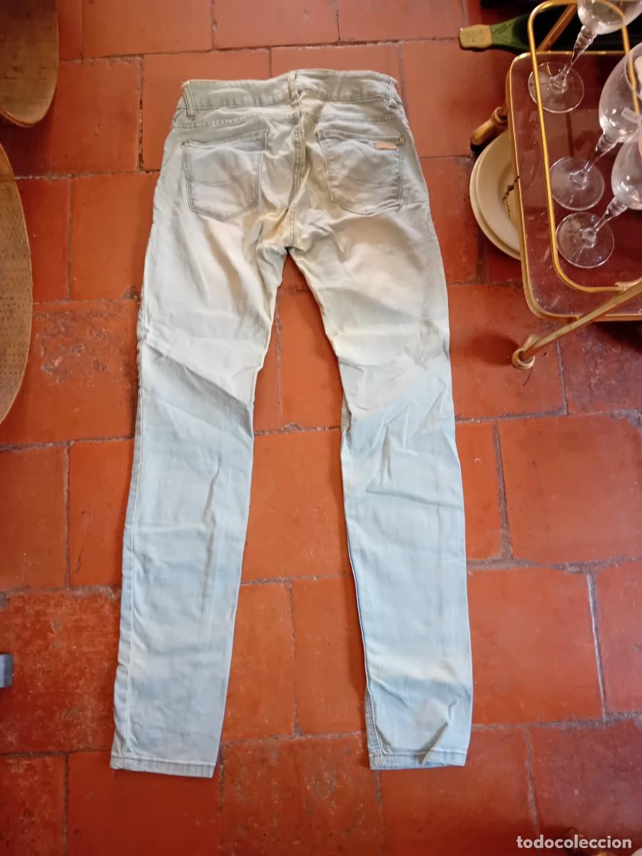 Antig&uuml;edades: Vaqueros el&aacute;sticos talla 36 marca pull bear - Foto 4