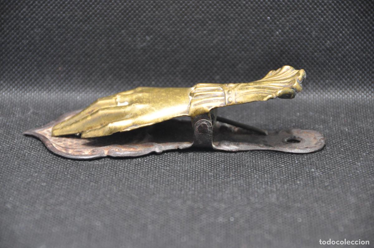 Antig&uuml;edades: ANTIGUO CLIP CON FORMA DE MANO - Foto 3