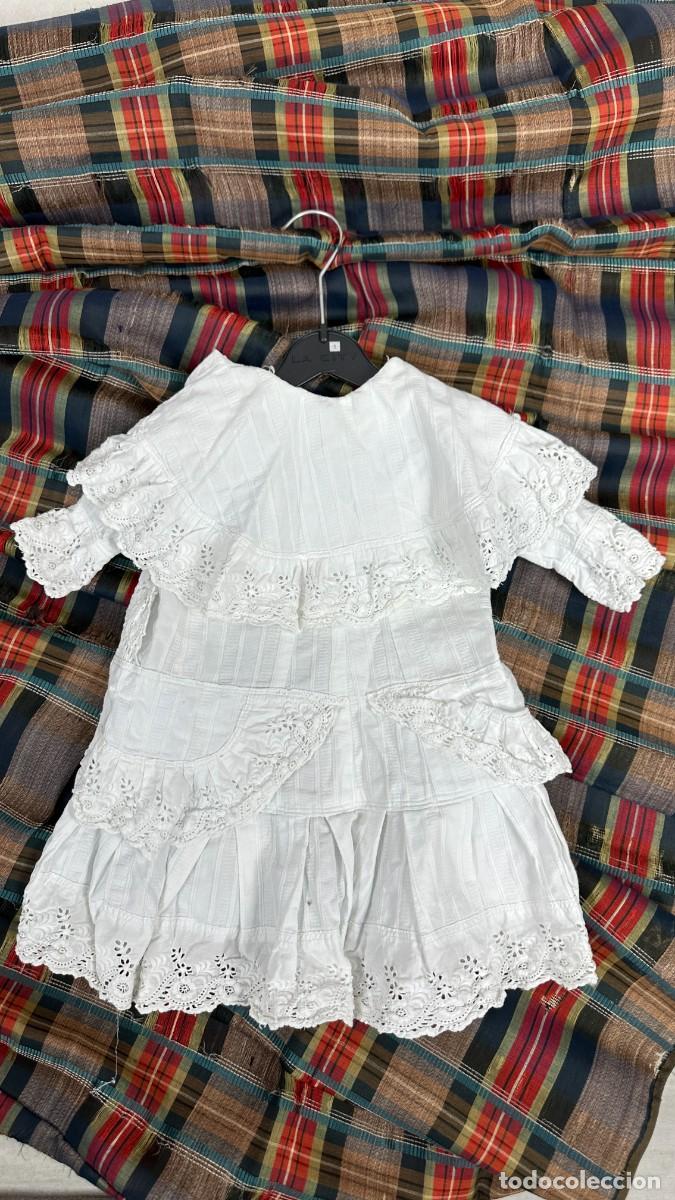 Antig&uuml;edades: Antiguo vestido blanco infantil - Foto 1
