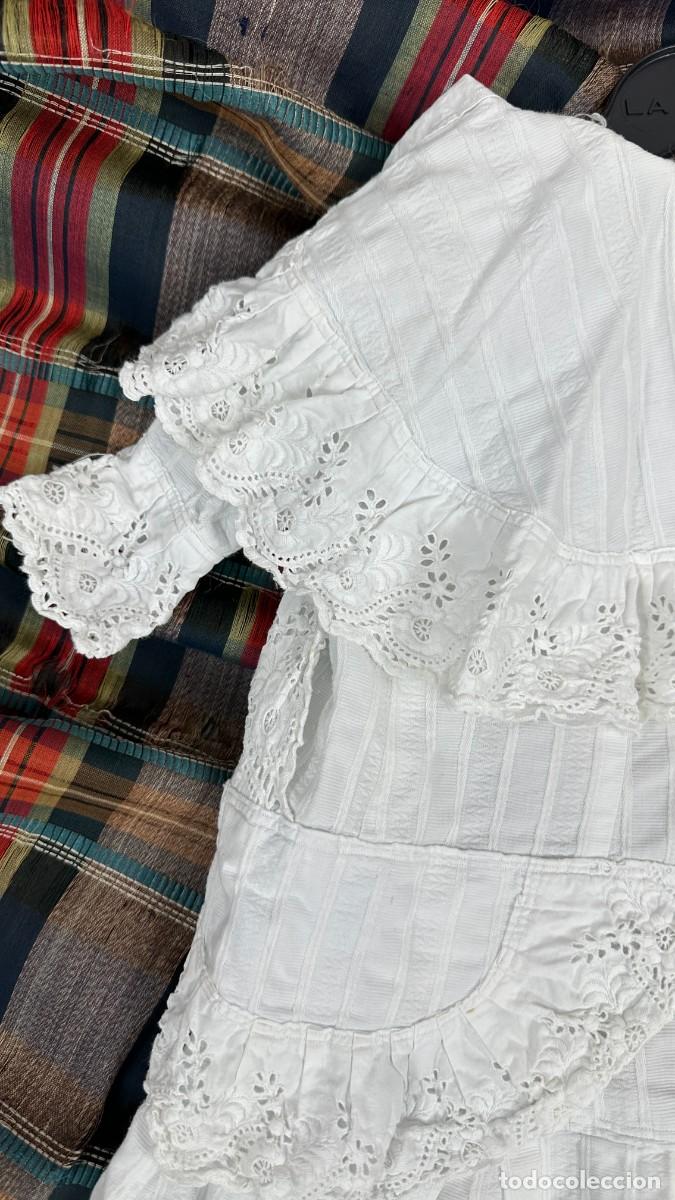 Antig&uuml;edades: Antiguo vestido blanco infantil - Foto 2