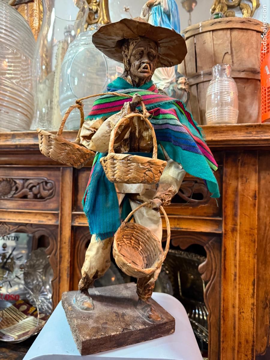 Antig&uuml;edades: ANTIGUA FIGURA REALIZADA EN PAPEL MACHE, MADERA Y TERRACOTA O SIMILAR - MEDIDA 48 CM