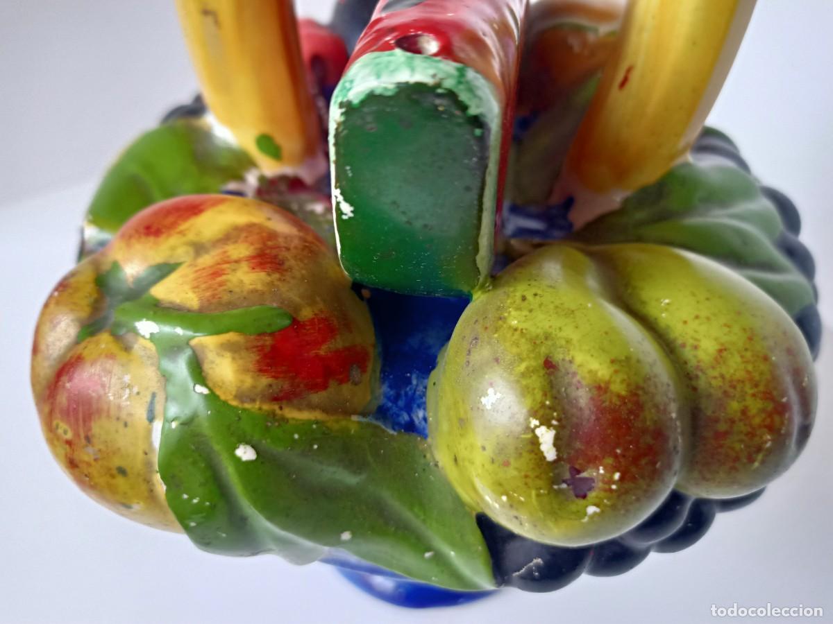 Antig&uuml;edades: Botijo de Manises, cesta de frutas - Foto 5