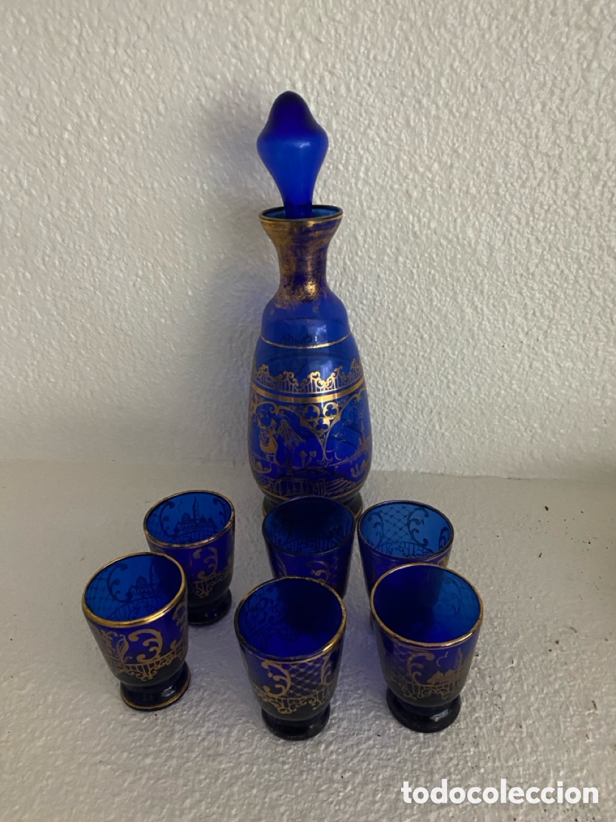 Antig&uuml;edades: Conjunto de botella y seis vasos con plato antiguo - Foto 7