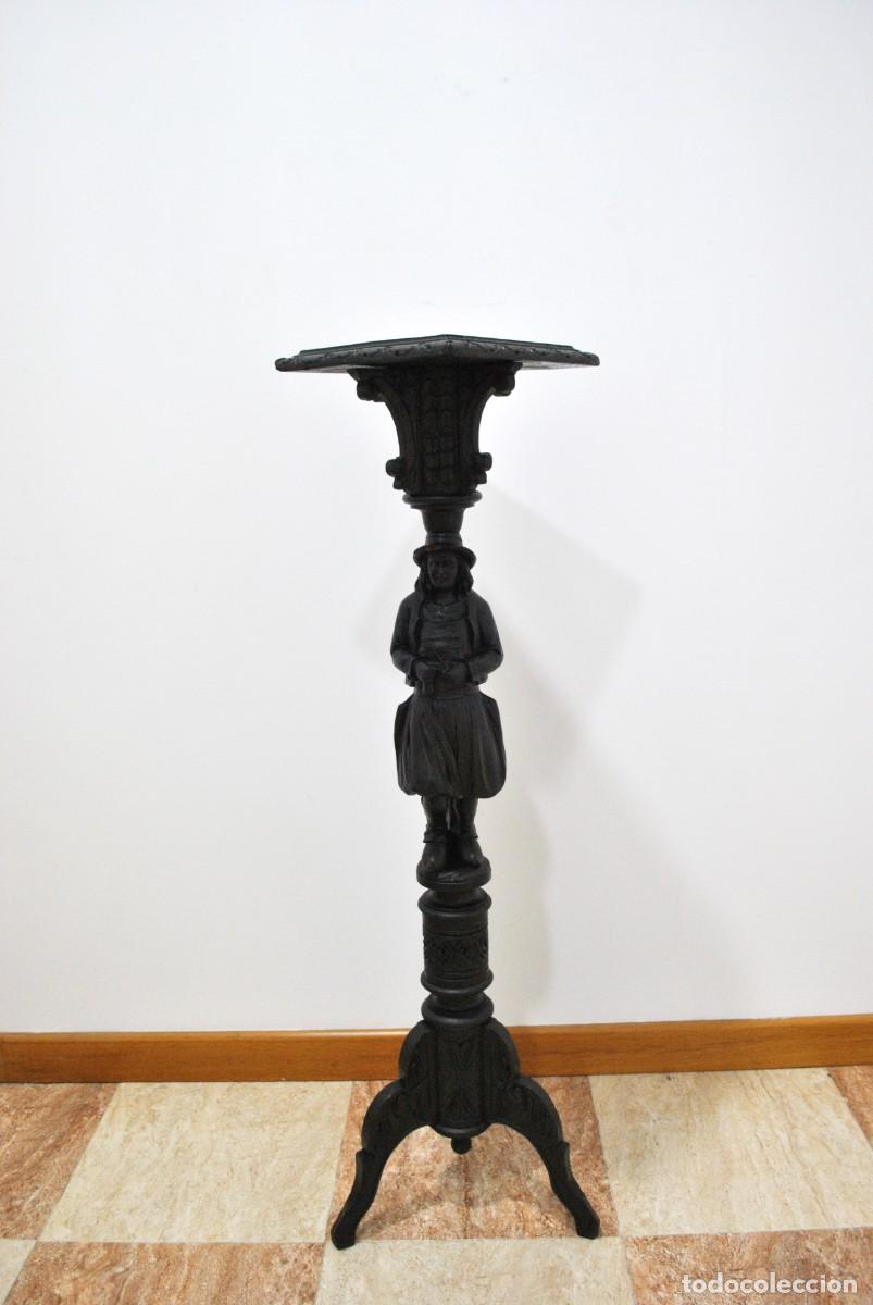 Antig&uuml;edades: MACETERO O PEDESTAL TALLADO MADERA - Foto 1