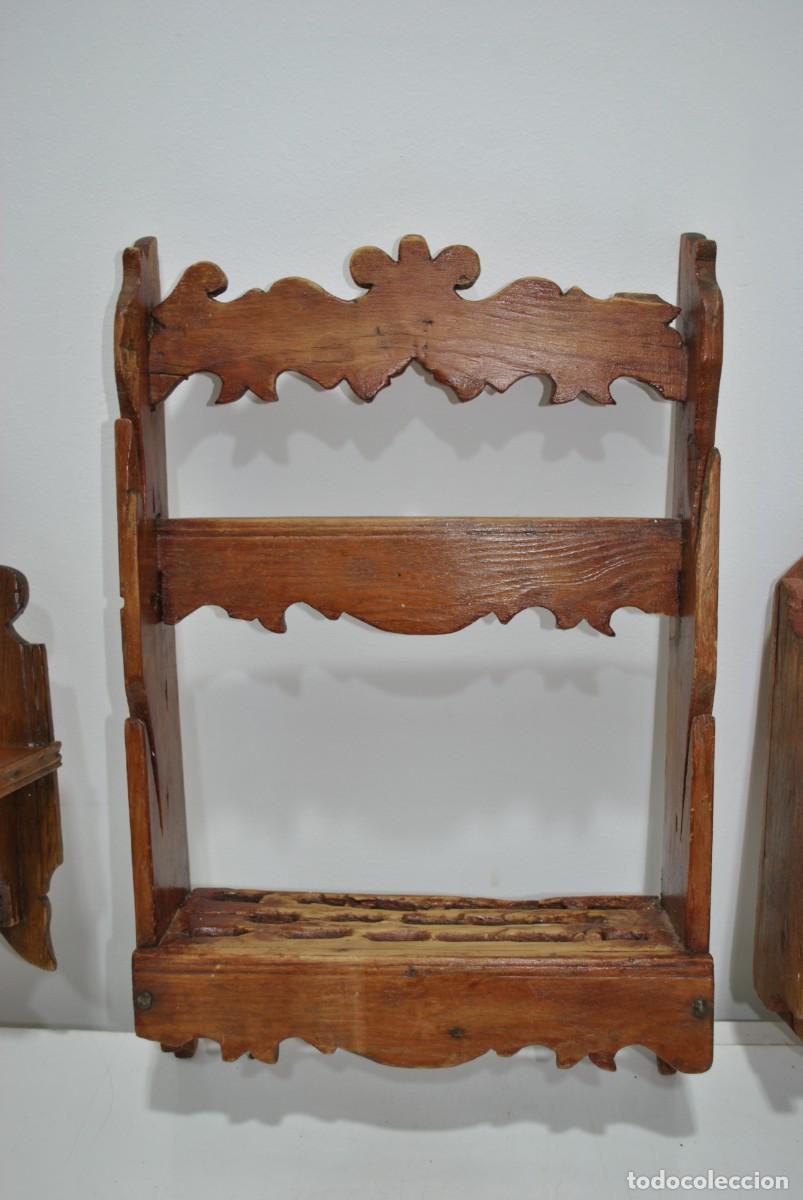 Antig&uuml;edades: LOTE DE ESTANTER&Iacute;AS Y REPISAS DE MADERA - Foto 4