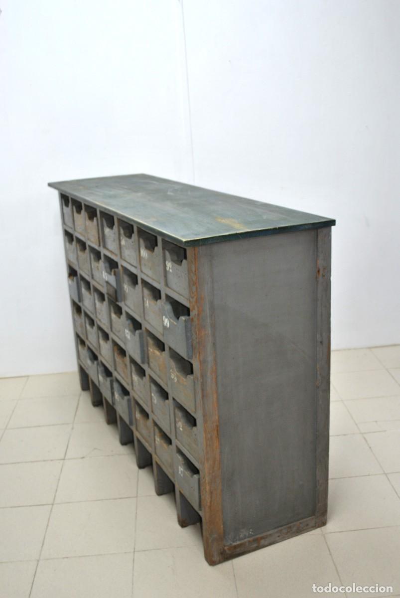 Antig&uuml;edades: MUEBLE INDUSTRIAL ANTIGUO CON CAJONES - Foto 6