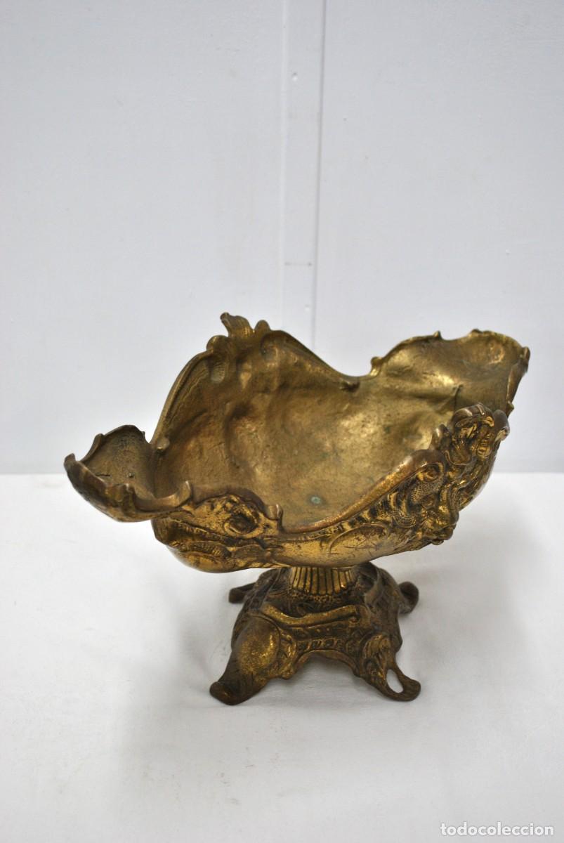 Antig&uuml;edades: CENTRO DE MESA ANTIGUO BRONCE DORADO - Foto 4