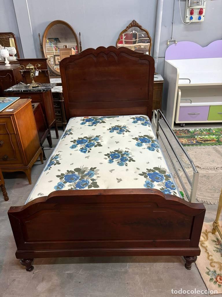 Antig&uuml;edades: ESTRUCTURA DE CAMA.. - Foto 3