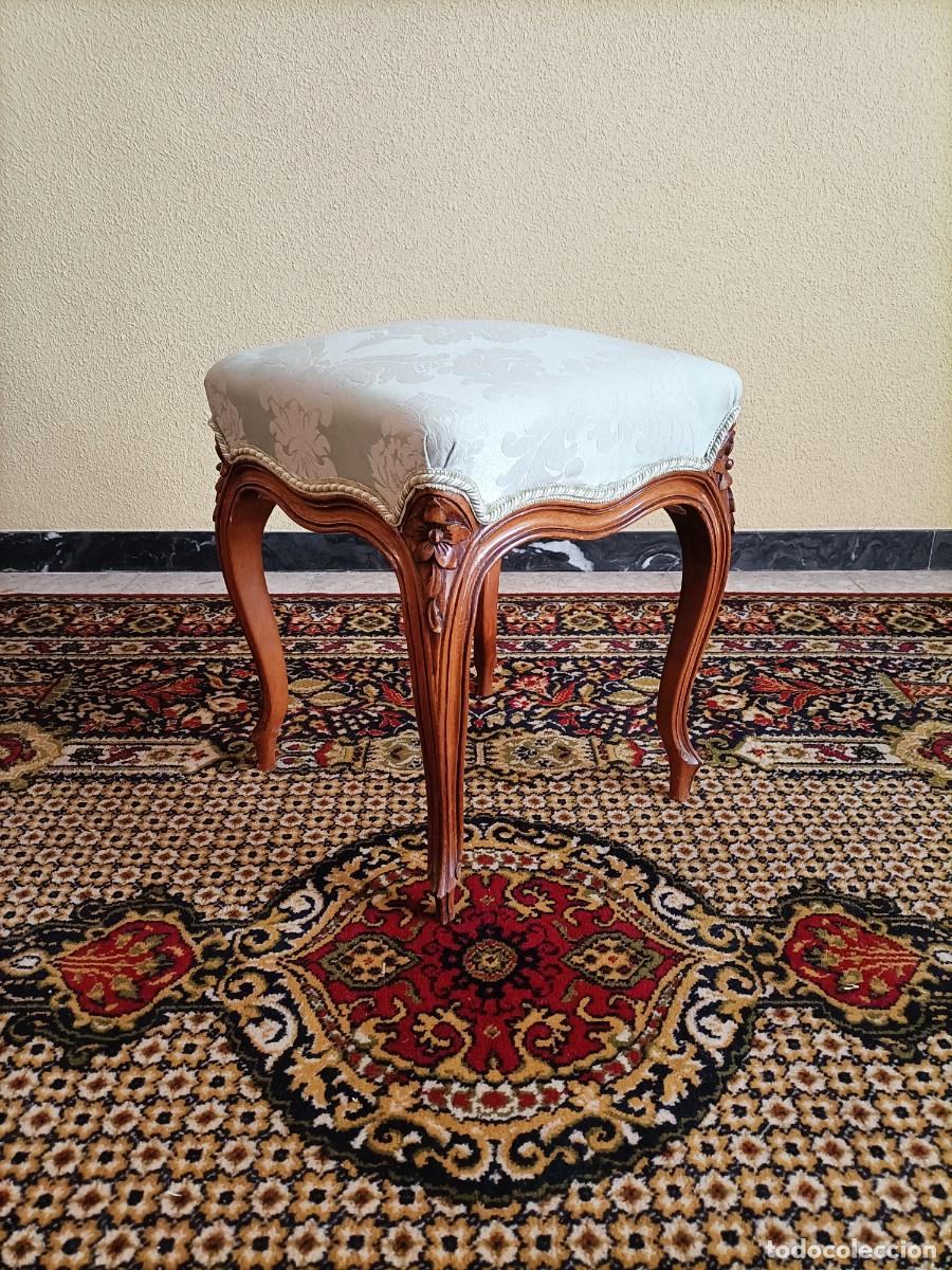 Antig&uuml;edades: Taburete estilo Luis XV con tapizado verde - Foto 1