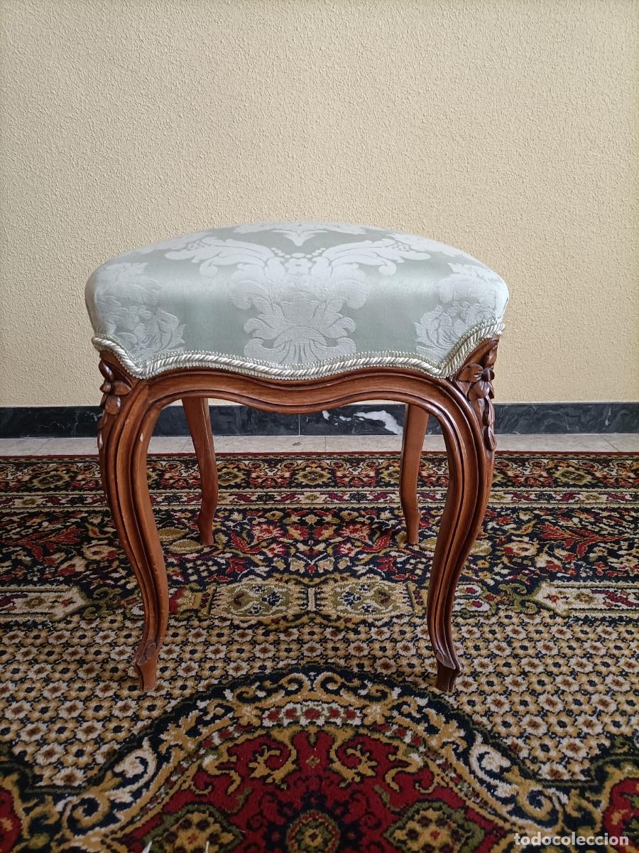 Antig&uuml;edades: Taburete estilo Luis XV con tapizado verde - Foto 2