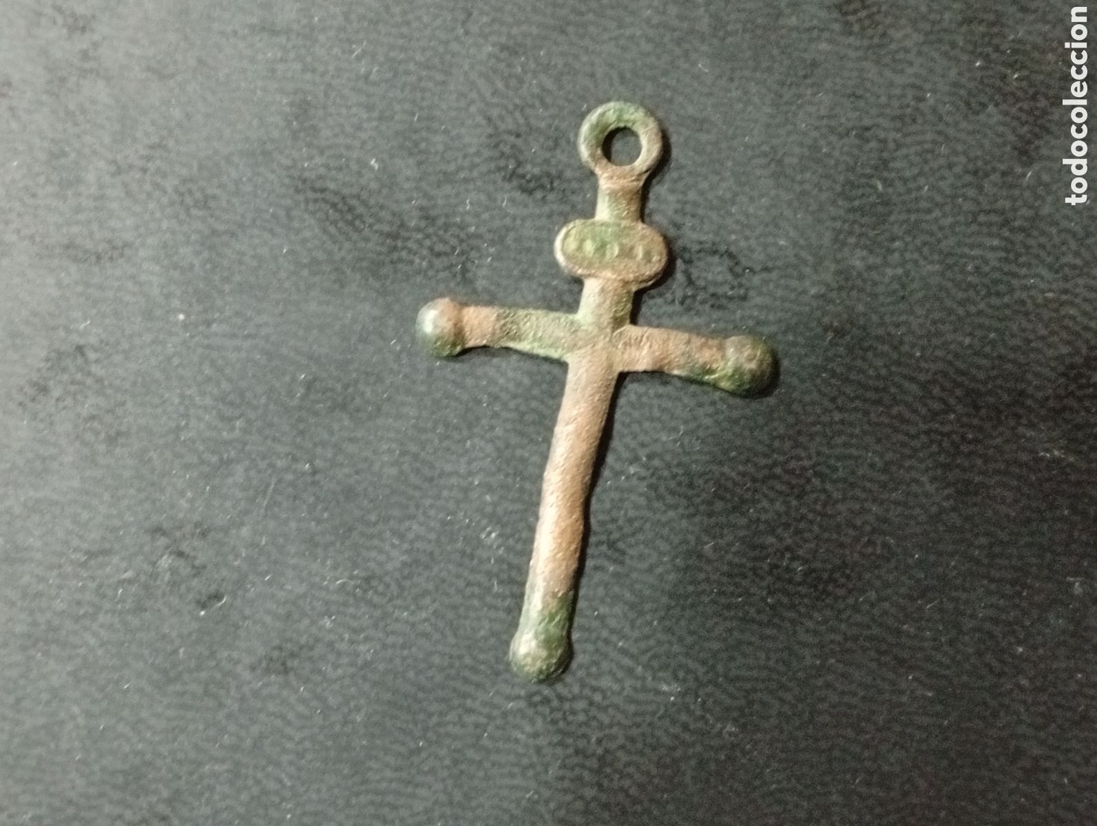 Antig&uuml;edades: Cruz antigua Trinidad siglo XVIIII