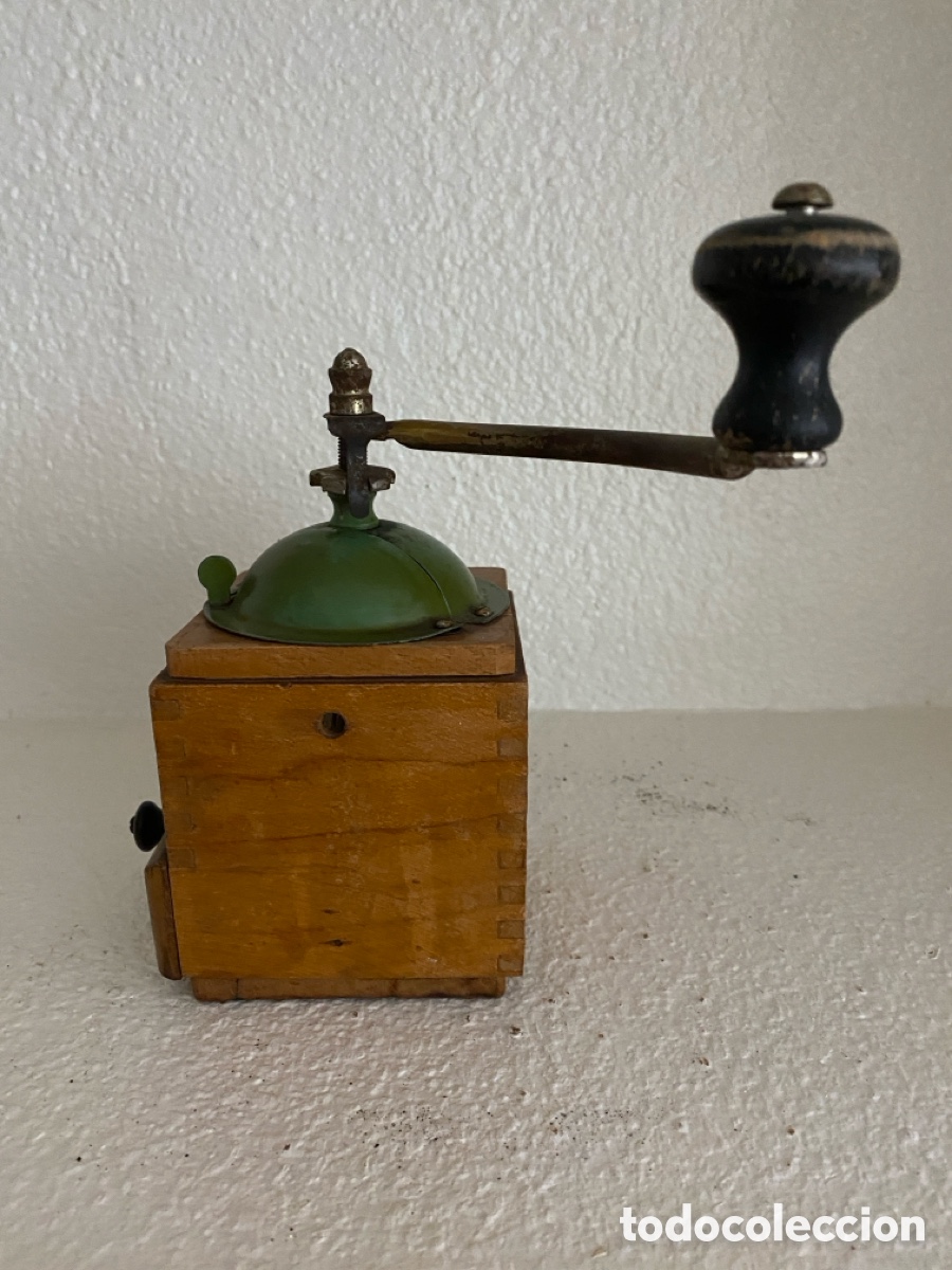 Antig&uuml;edades: Molinillo de caf&eacute; antiguo - Foto 9