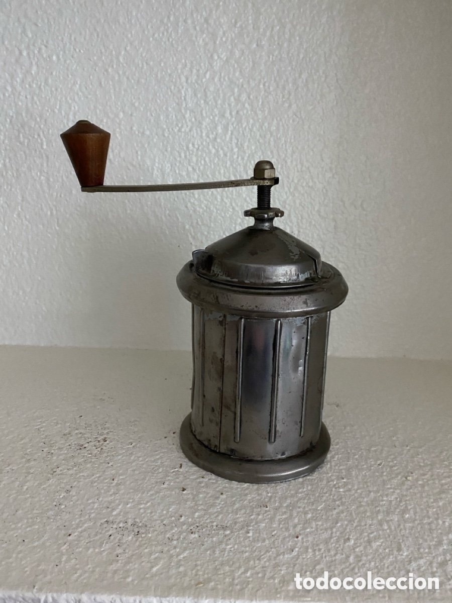 Antig&uuml;edades: Molinillo de caf&eacute; antiguo en aluminio - Foto 20
