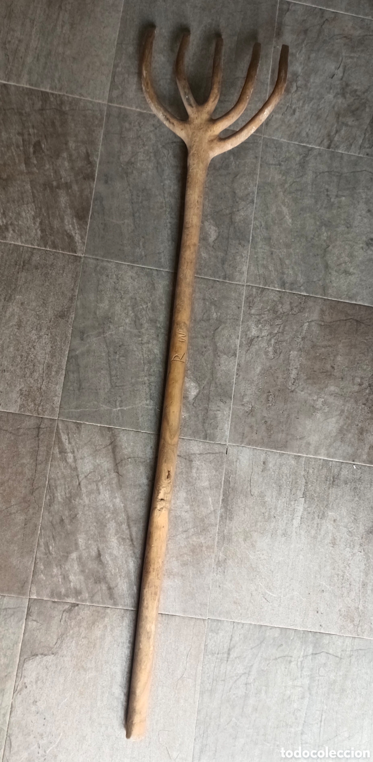 Antig&uuml;edades: Horca de 5 puntas horca - Foto 1