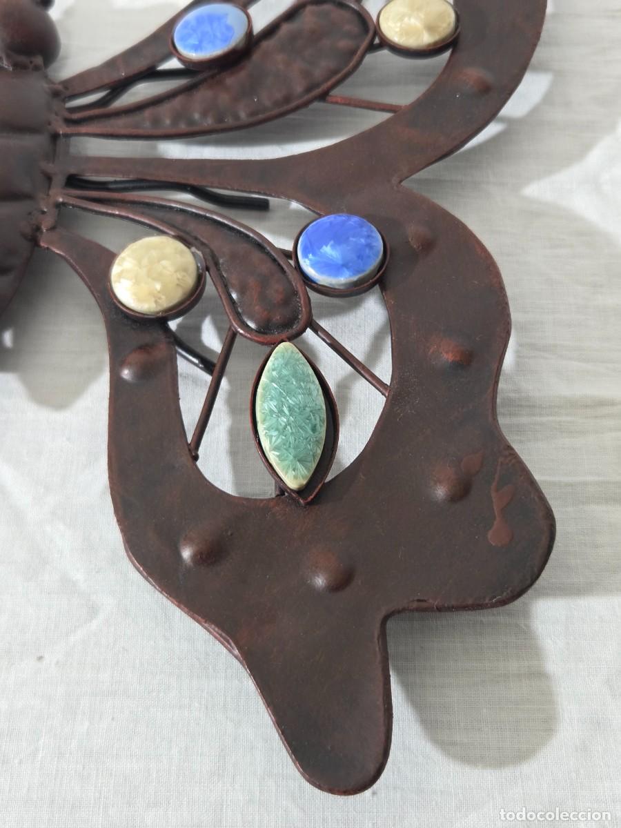 Antig&uuml;edades: Mariposa de chapa y ceramica - Foto 11