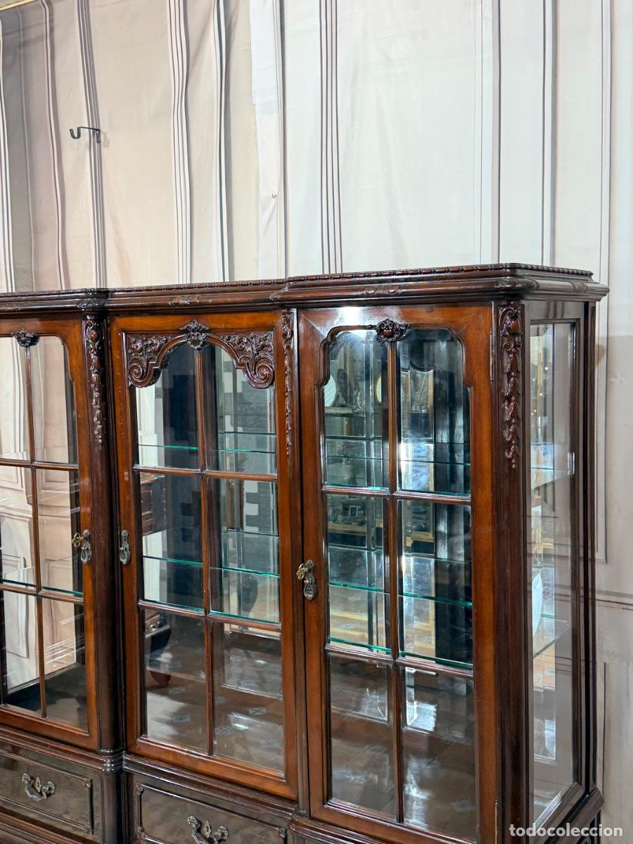 Antig&uuml;edades: Elegante vitrina de caoba - Foto 5