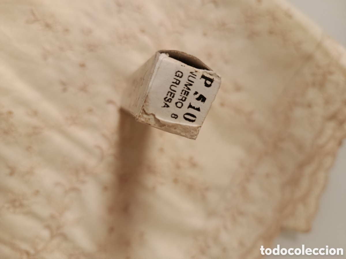 Antig&uuml;edades: 4 Cajitas de cinta de numerar ropa - Foto 3