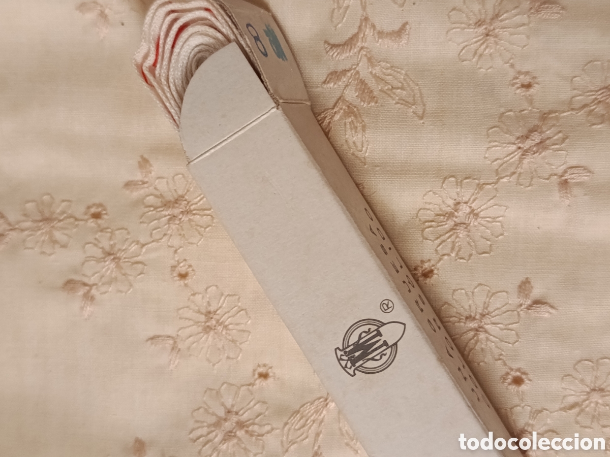 Antig&uuml;edades: 4 Cajitas de cinta de numerar ropa - Foto 5