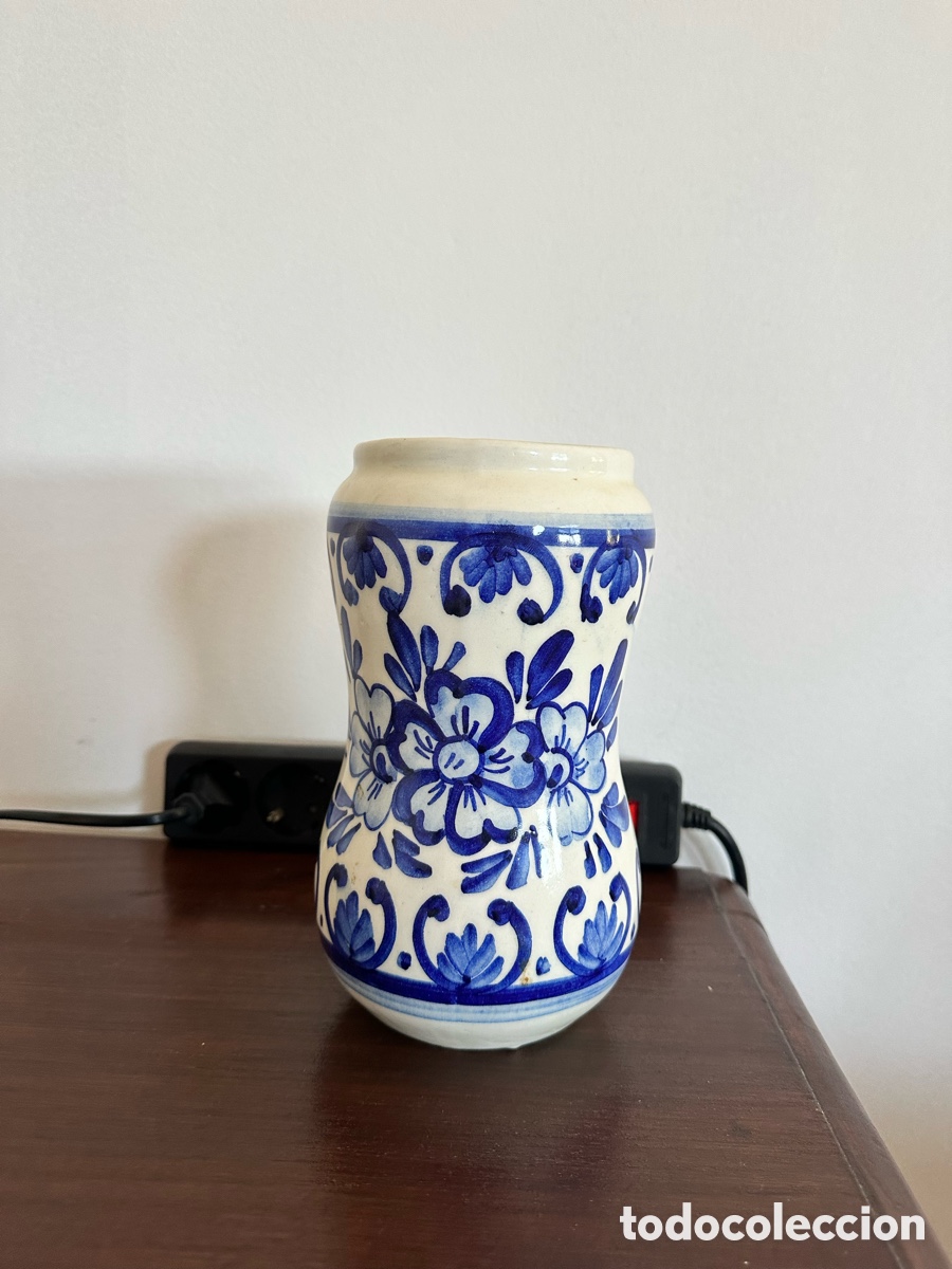 Antig&uuml;edades: Bote de cer&aacute;mica antiguo