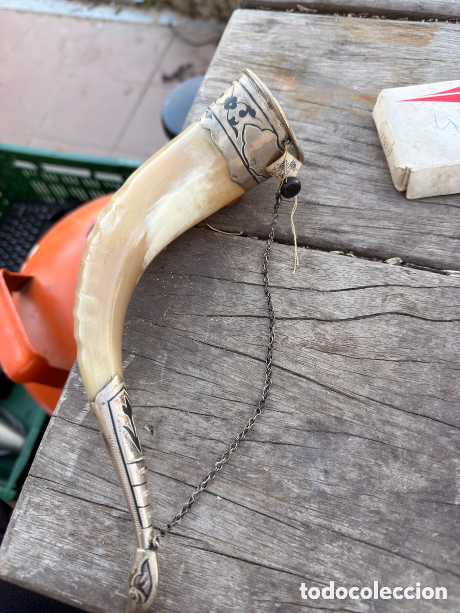 Antig&uuml;edades: Cuerno ruso de plata