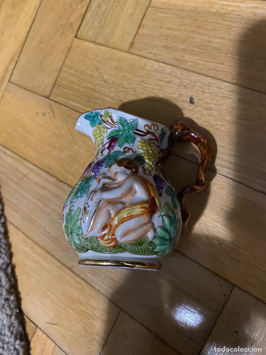 Antig&uuml;edades: Mini Jarra Beb&eacute; Estilo Capodimonte - Foto 2