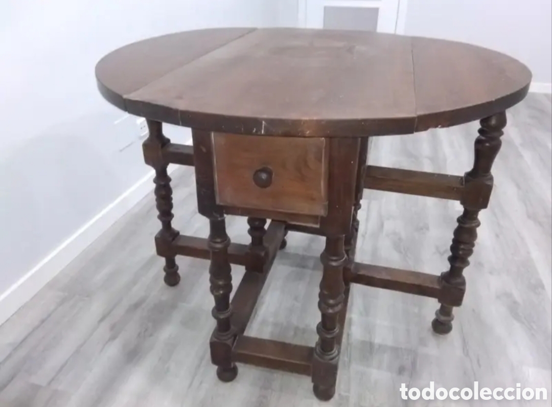 Antig&uuml;edades: Mesa de madera abatible. - Foto 1