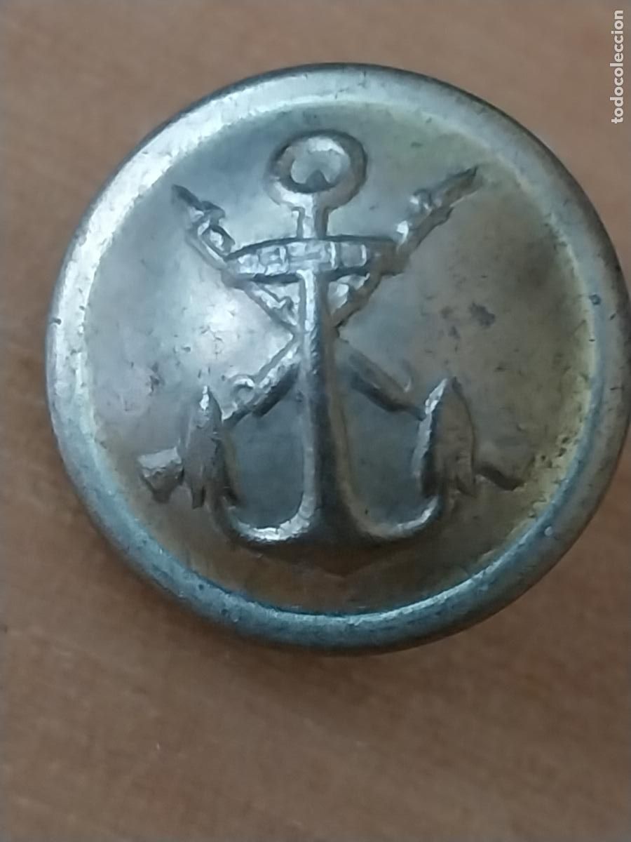 Antig&uuml;edades: MARINA MILITAR EJERCITO BOTON DORADO ANCLA SOBRE FUSILES EN ASPA 1.54CMS ORIGINAL VINTAGE