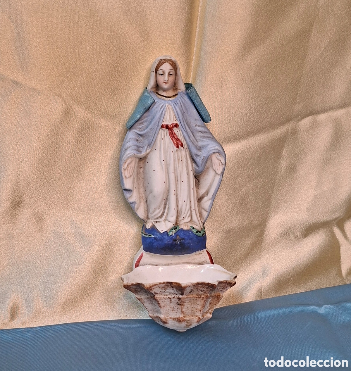 Antig&uuml;edades: Benditera de biscuit Siglo XIX