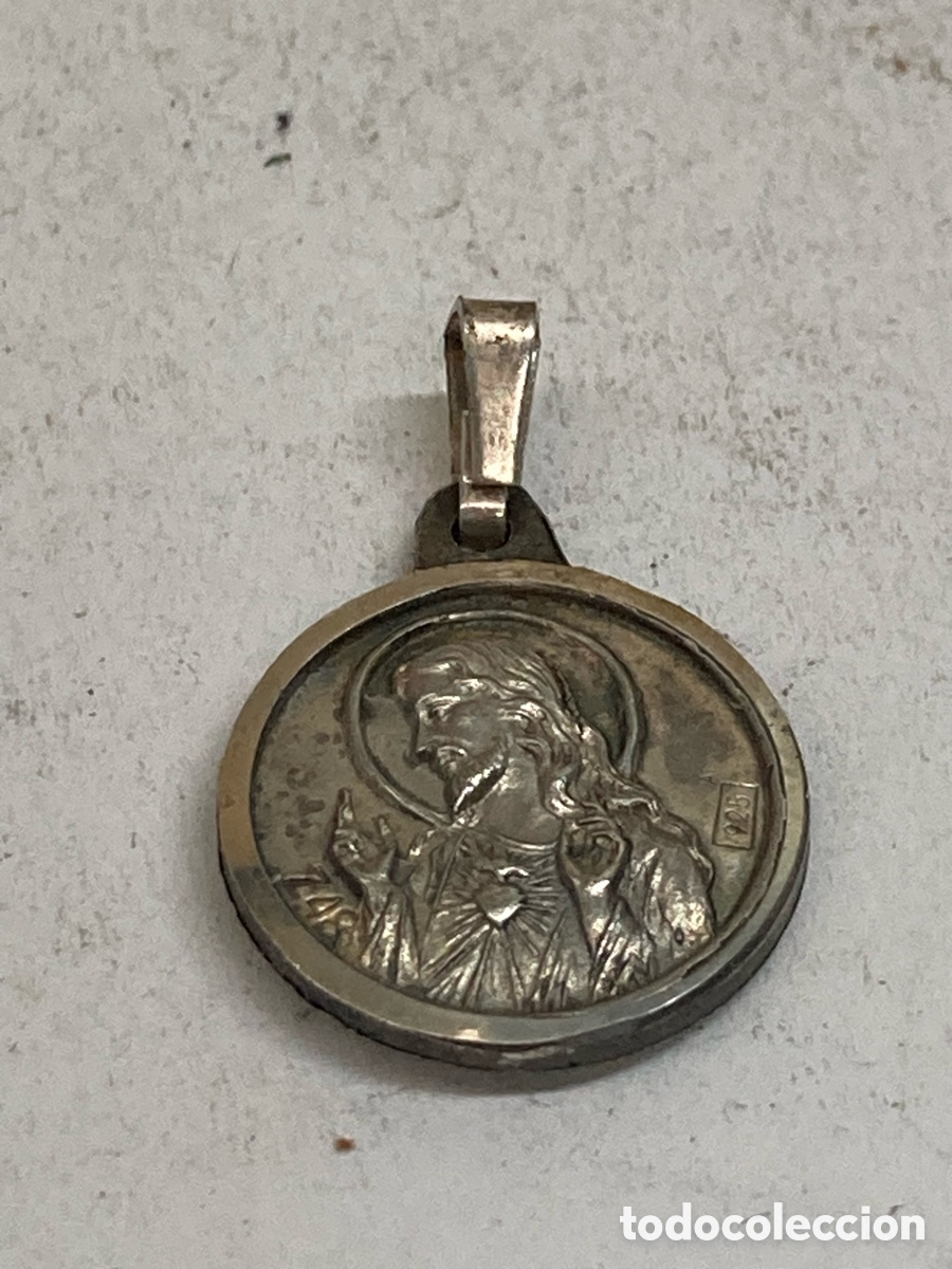 Antig&uuml;edades: Medalla de plata religiosa C558 - Foto 2