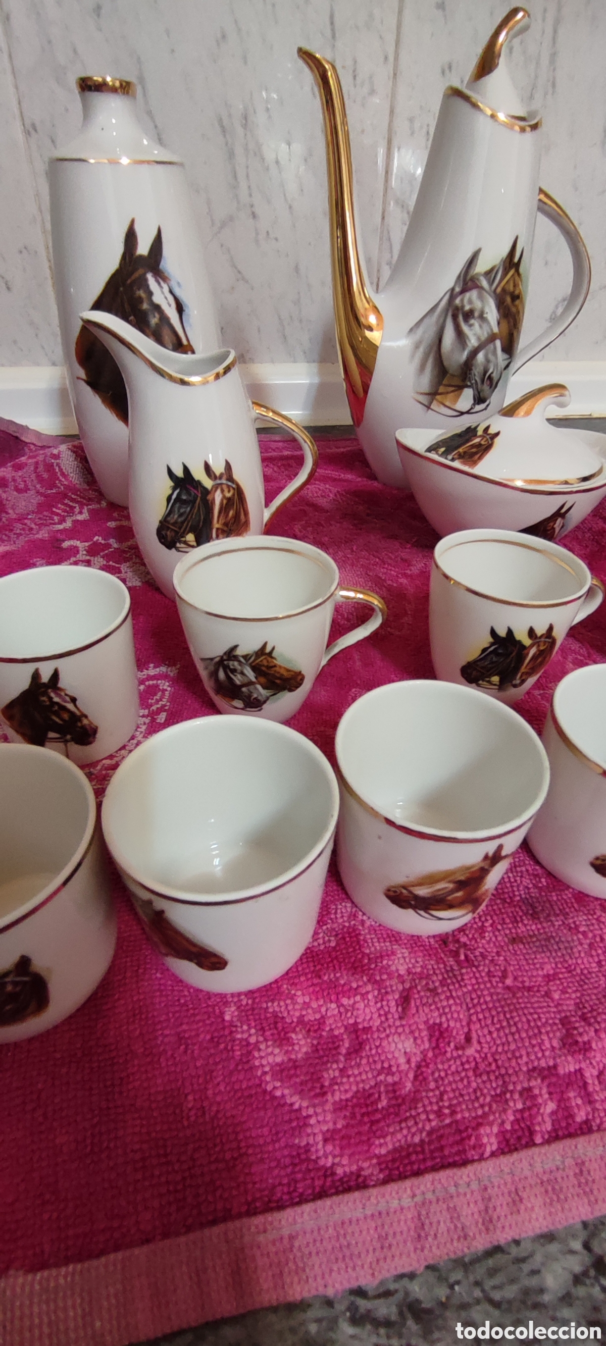Antig&uuml;edades: Servicio de t&eacute; y licorera - Foto 1