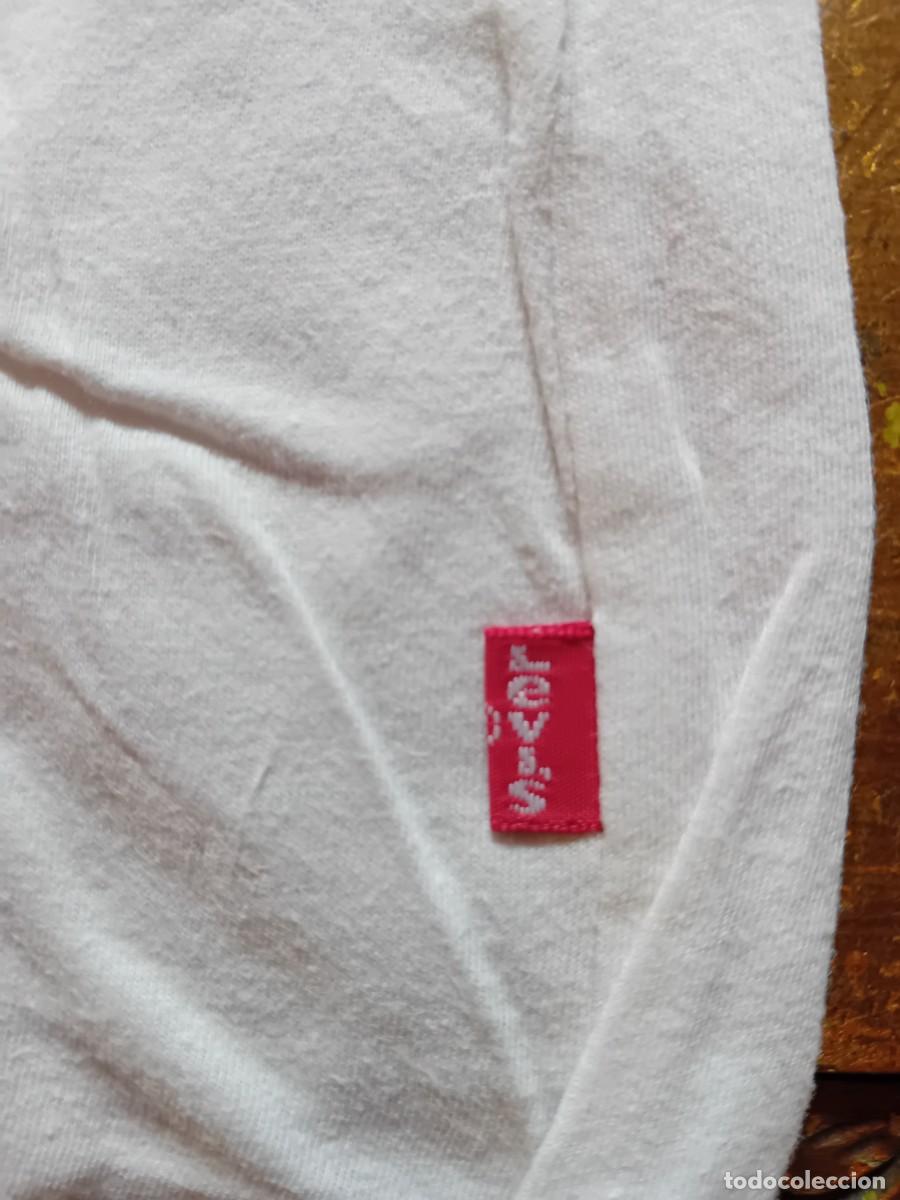 Antig&uuml;edades: Camiseta levis talla XS - Foto 4