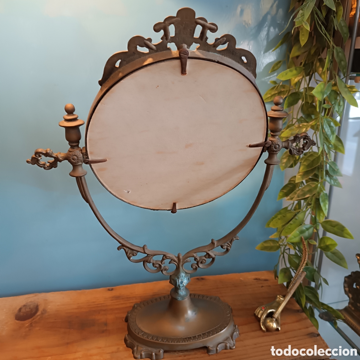Antig&uuml;edades: Espejo de sobremesa antiguo bronce - Foto 3