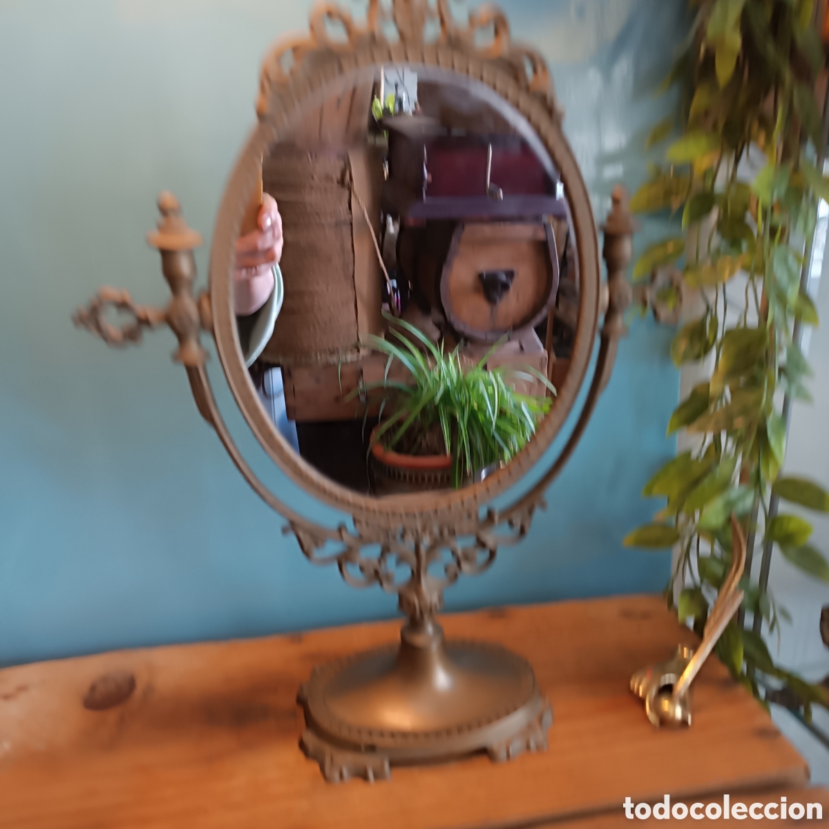 Antig&uuml;edades: Espejo de sobremesa antiguo bronce - Foto 9
