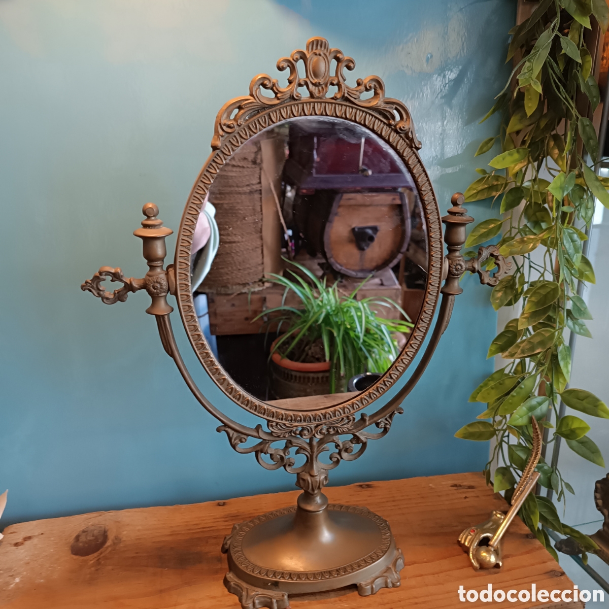 Antig&uuml;edades: Espejo de sobremesa antiguo bronce - Foto 10